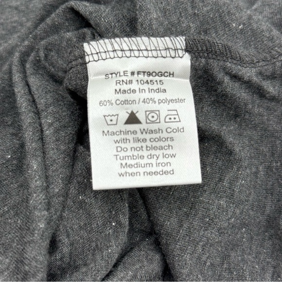 Free Planet Men’s Charcoal Gray Pocket Tee Large NWT Cotton blend - Picture 6 of 10
